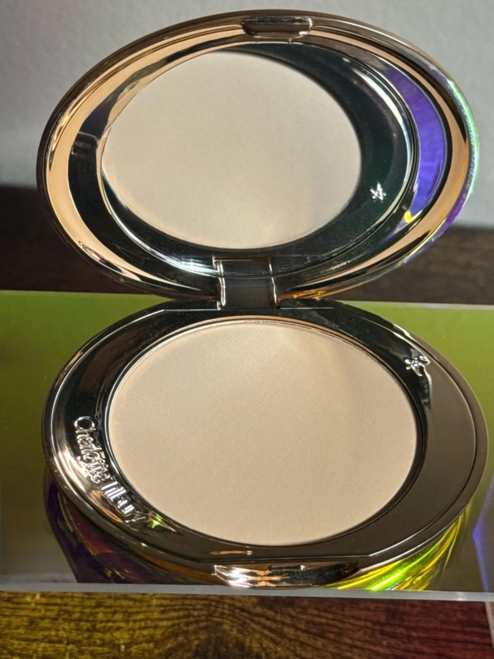 Charlotte Tilbury Airbrush Flawless Finish Blurring & Setting Powder 2 medium